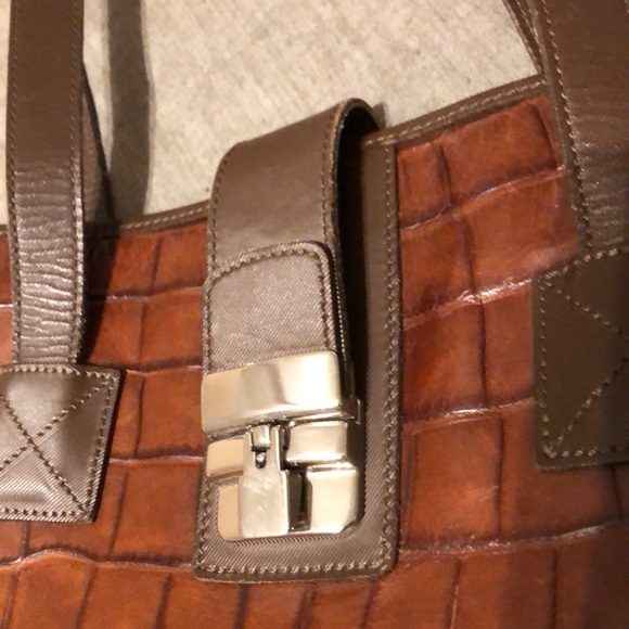 Dooney Bourke brown vintage leather large hobo handbag like new - Picture 3 of 11